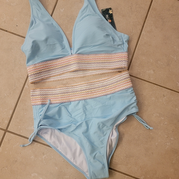 Blooming Jelly Bikini - Picture 5 of 5